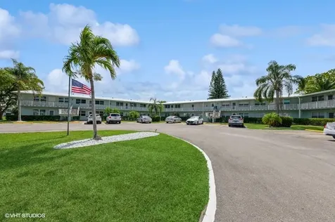 118 Somerset F West Palm Beach FL 33417