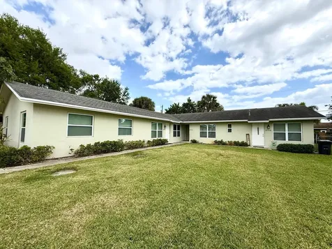 8746 Sunset Drive Palm Beach Gardens FL 33410