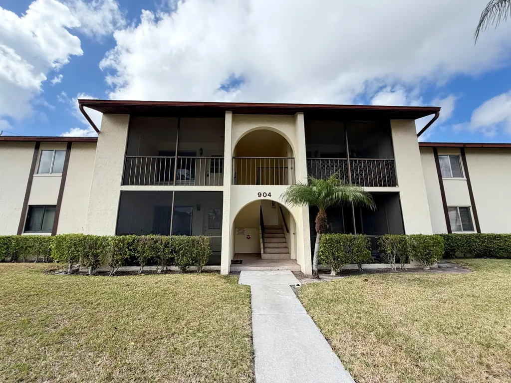 4987 Sable Pine Circle West Palm Beach FL 33417