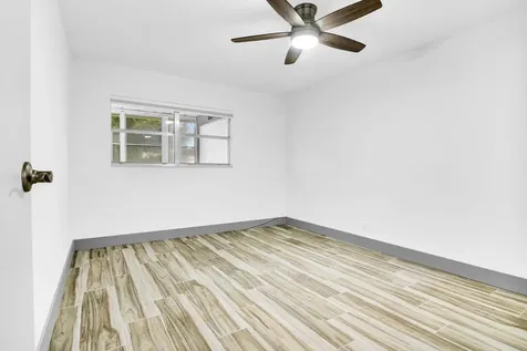 277 Brittany Delray Beach FL 33446