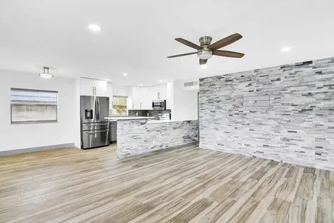 277 Brittany Delray Beach FL 33446