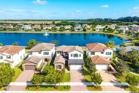 8948 Grand Prix Lane Boynton Beach FL 33472