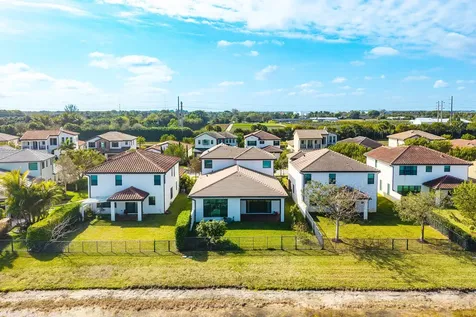 8948 Grand Prix Lane Boynton Beach FL 33472