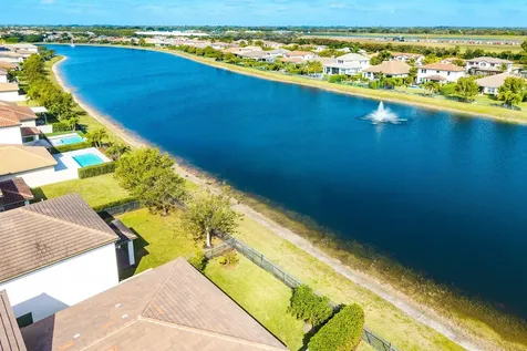 8948 Grand Prix Lane Boynton Beach FL 33472