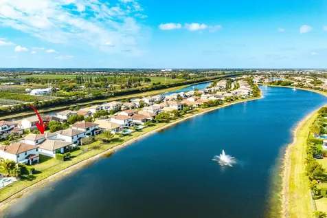 8948 Grand Prix Lane Boynton Beach FL 33472