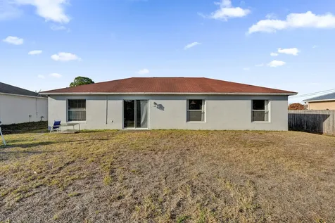 1020 Sw Barbarosa Avenue Port Saint Lucie FL 34953