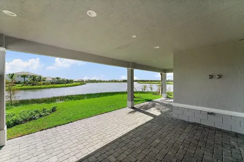 12524 Nautilus Circle Palm Beach Gardens FL 33412