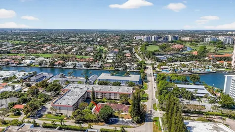 770 E Camino Real Boca Raton FL 33432