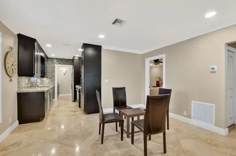 770 E Camino Real Boca Raton FL 33432