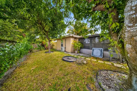 849 Camellia Drive Royal Palm Beach FL 33411