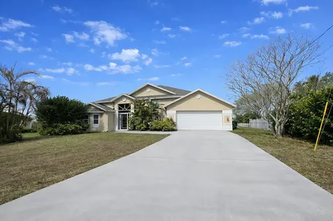 301 Sw Buzby Court Port Saint Lucie FL 34953