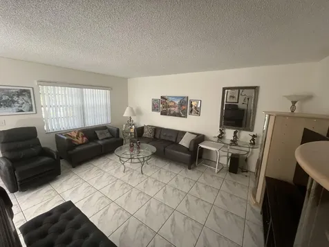 2 Flanders A Delray Beach FL 33484