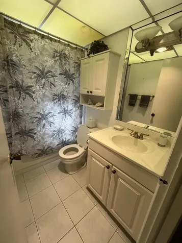 2 Flanders A Delray Beach FL 33484