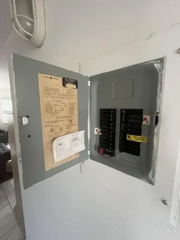 2 Flanders A Delray Beach FL 33484