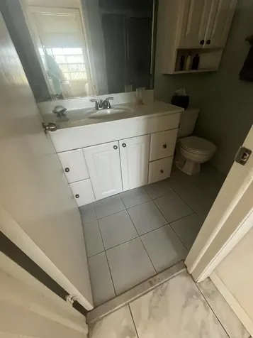 2 Flanders A Delray Beach FL 33484
