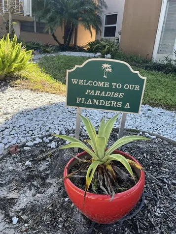 2 Flanders A Delray Beach FL 33484