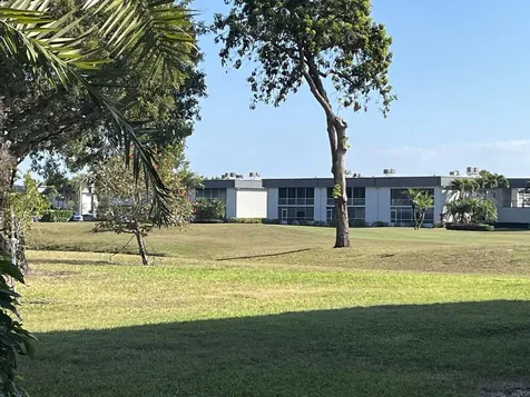 2 Flanders A Delray Beach FL 33484