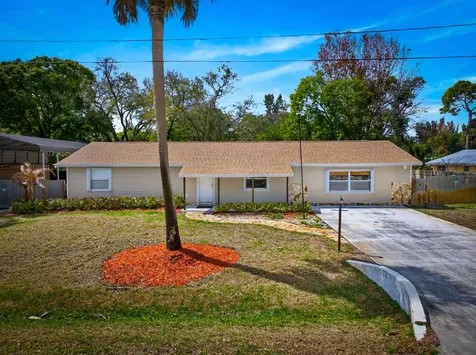 2927 Admiral Street Fort Pierce FL 34982