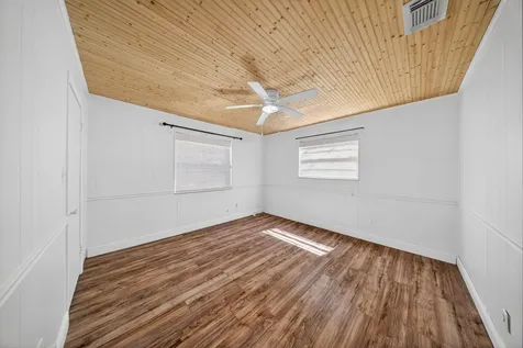 2927 Admiral Street Fort Pierce FL 34982