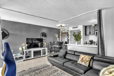 1423 Meadows Circle Boynton Beach FL 33436