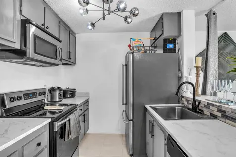 1423 Meadows Circle Boynton Beach FL 33436
