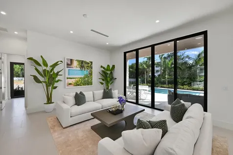 16702 Mosaic Place Delray Beach FL 33446