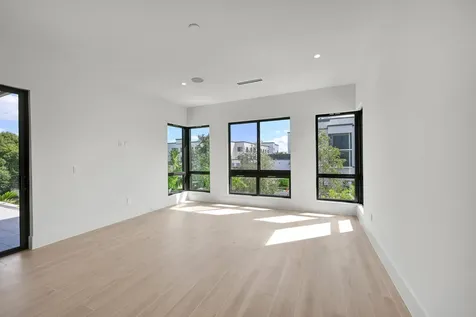 16702 Mosaic Place Delray Beach FL 33446