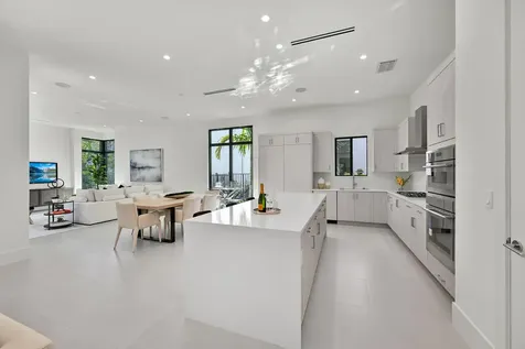 16702 Mosaic Place Delray Beach FL 33446