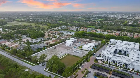 16702 Mosaic Place Delray Beach FL 33446