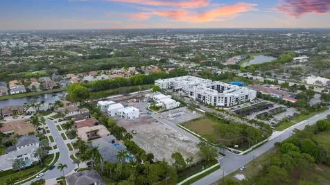 16702 Mosaic Place Delray Beach FL 33446