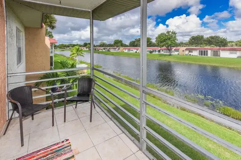 477 Lake Dora Drive West Palm Beach FL 33411