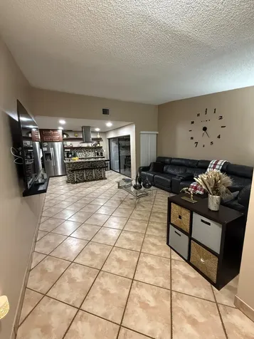 6636 Nw 178th Terrace Hialeah FL 33015