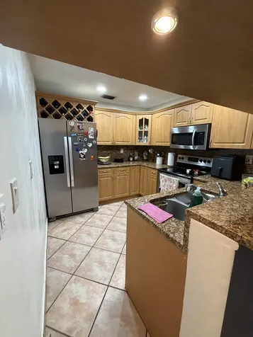 6636 Nw 178th Terrace Hialeah FL 33015