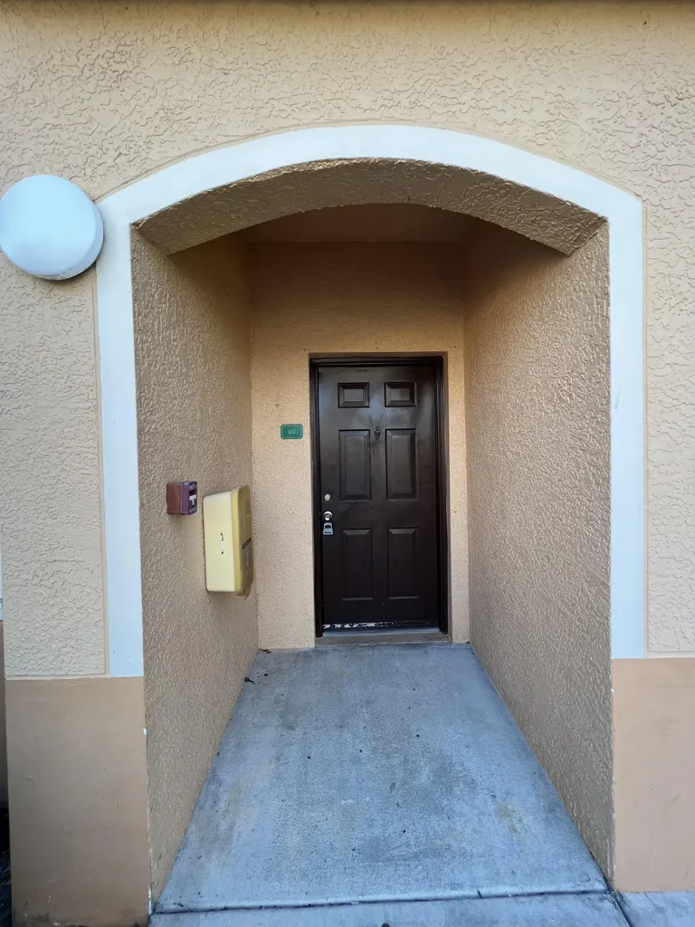 161 SW Palm 107 Drive Port Saint Lucie FL 34986