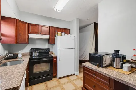 512 N 9th Avenue Lake Worth Beach FL 33460