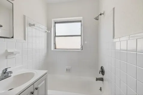 512 N 9th Avenue Lake Worth Beach FL 33460