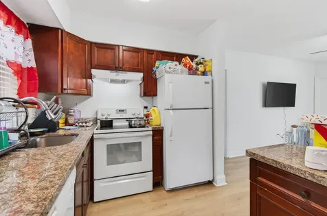 512 N 9th Avenue Lake Worth Beach FL 33460