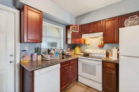 512 N 9th Avenue Lake Worth Beach FL 33460