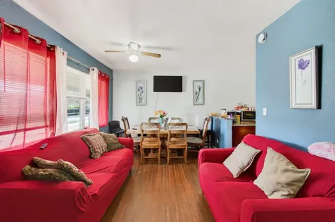 512 N 9th Avenue Lake Worth Beach FL 33460