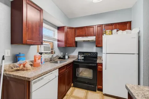 512 N 9th Avenue Lake Worth Beach FL 33460