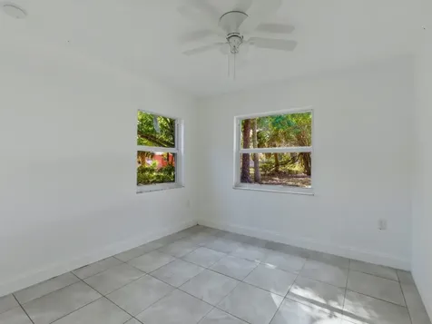 607 N 19th Street Fort Pierce FL 34950