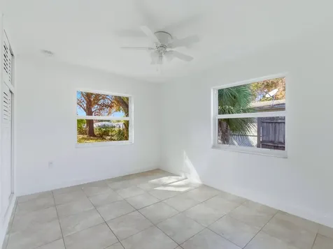 607 N 19th Street Fort Pierce FL 34950