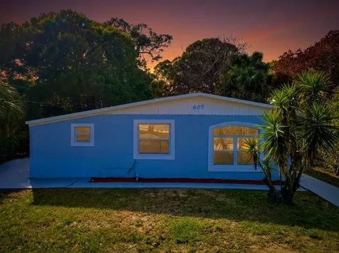 607 N 19th Street Fort Pierce FL 34950