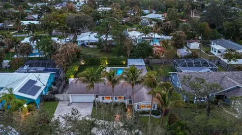 19256 Country Club Drive Jupiter FL 33469