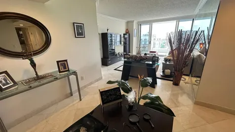 21055 Yacht Club Drive Aventura FL 33180