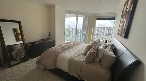 21055 Yacht Club Drive Aventura FL 33180