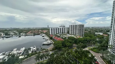21055 Yacht Club Drive Aventura FL 33180