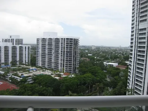 21055 Yacht Club Drive Aventura FL 33180