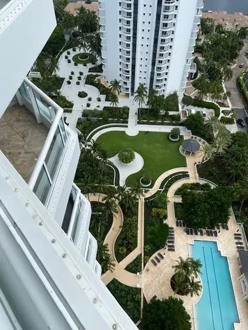 21055 Yacht Club Drive Aventura FL 33180