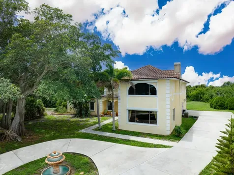 8945 S Indian River Drive Fort Pierce FL 34982